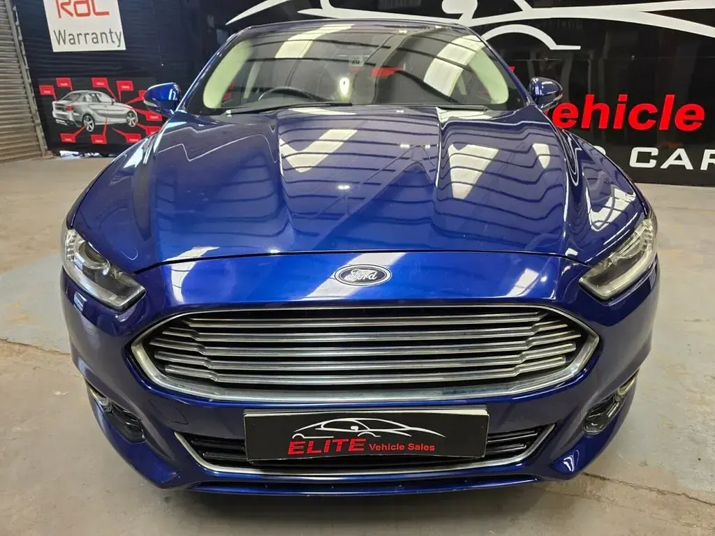 Used Ford Mondeo Titanium 150 HP (110 kW) 2015 Blue Hatchback