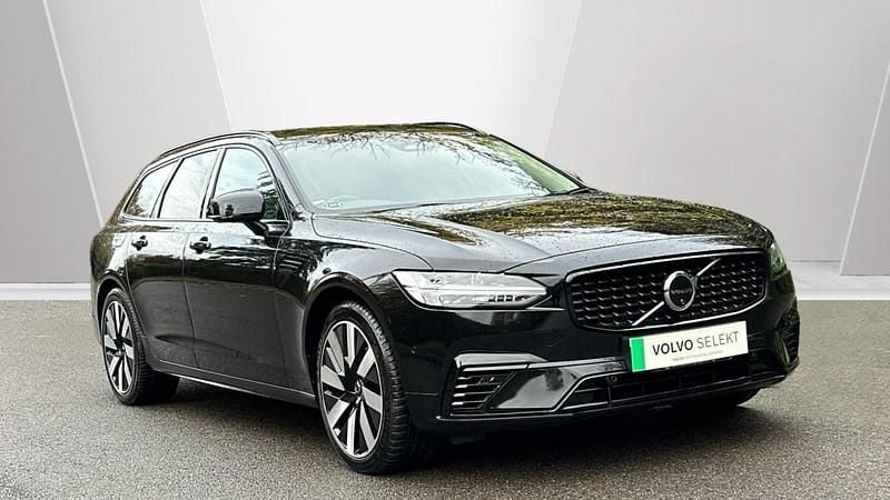 Black Used 2024 Volvo V90 Plus Estate | £34,000 (Fair price) - Image 1/4
