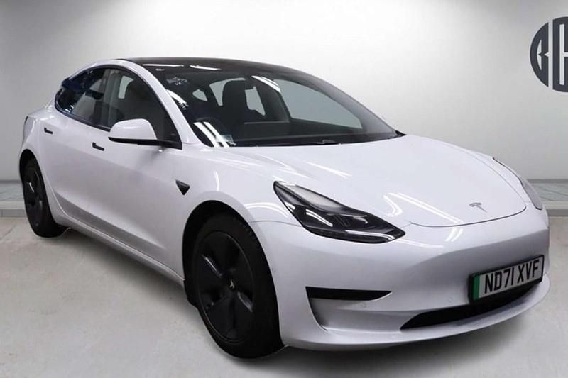 Used Tesla Model 3 Standard Range 366 kW (498 HP) 2021 White Sedan