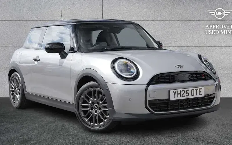 Used Mini Cooper Classic 150 kW (204 HP) 2025 Hatchback