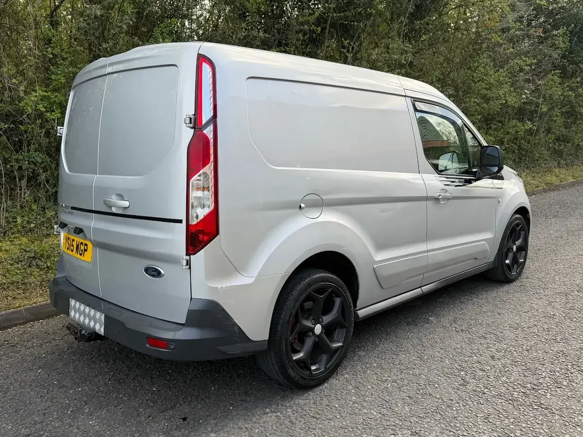 Used Ford Transit Limited 115 HP (84 kW) 2015 Silver Van