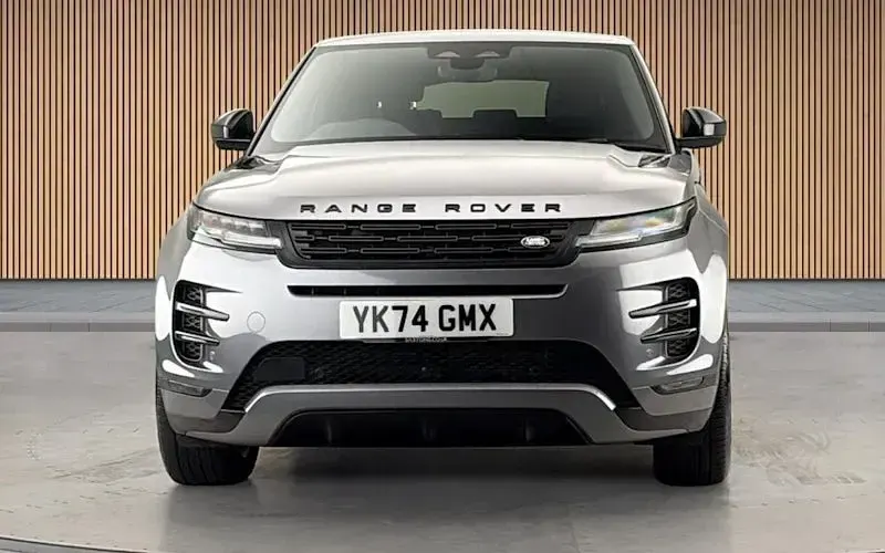 Used Land Rover Range Rover evoque HSE Dynamic 204 HP (150 kW) 2024 Eiger grey SUV