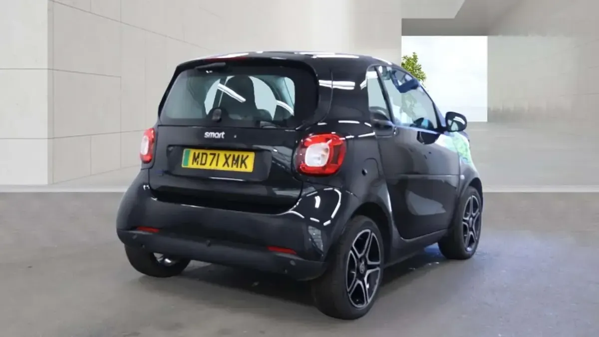 Used Smart ForTwo Electric Drive Premium 60 kW (82 HP) 2022 Black and black Coupe
