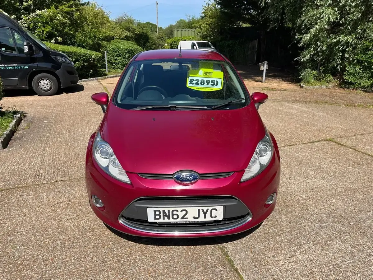 Used Ford Fiesta Zetec 2012 Red Hatchback
