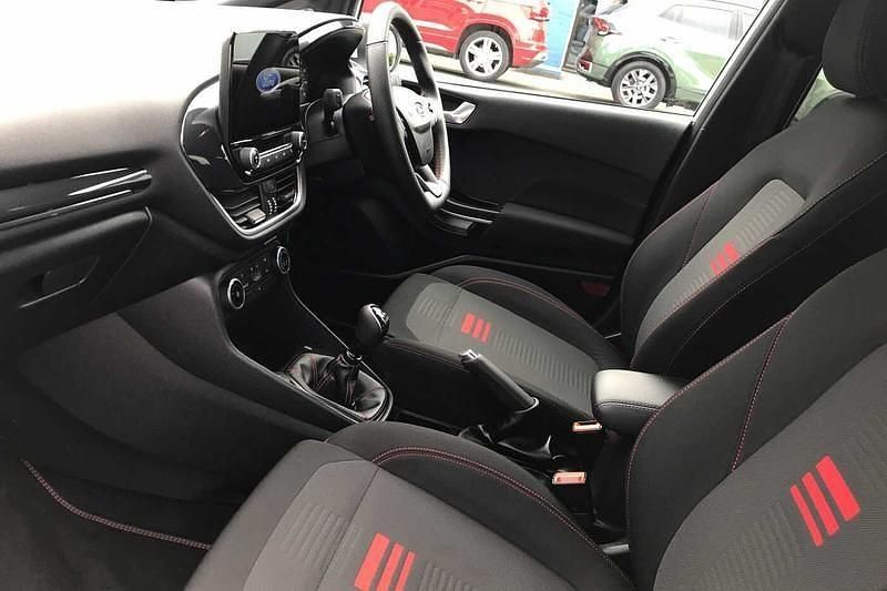 Used Ford Fiesta ST-Line 155 HP (114 kW) 2023 White Hatchback