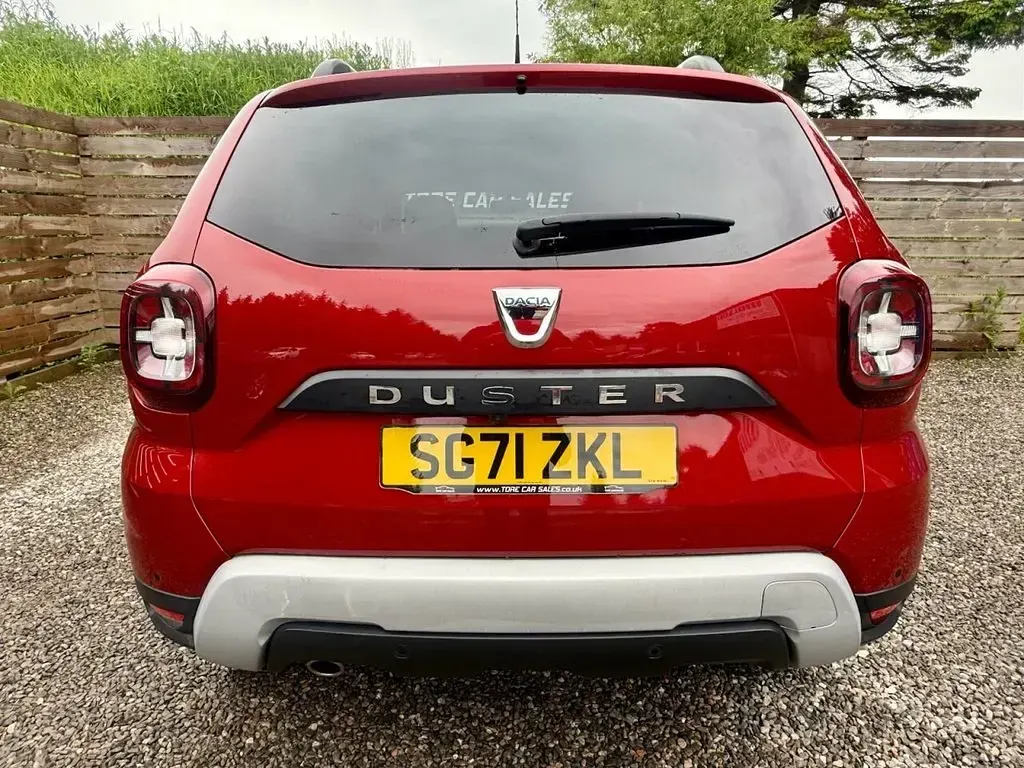 Used Dacia Duster Prestige 130 HP (95 kW) 2021 Red SUV