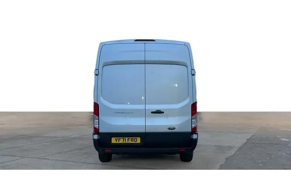 Begagnad Ford Transit Trend 130 HK (95 kW) 2021 Silver Van