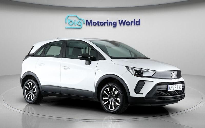 Used 2024 Vauxhall Crossland Design Edition SUV | £11,100 (Super price) - Image 1/4