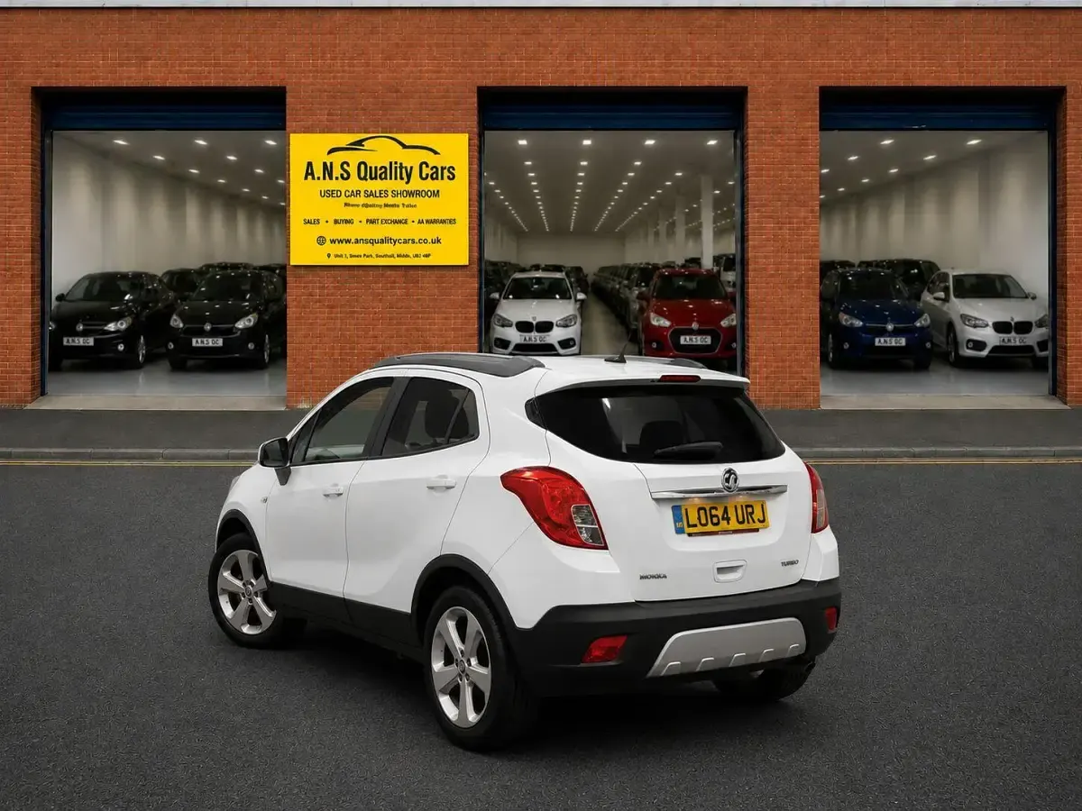 Used Vauxhall Mokka 140 HP (102 kW) 2015 White SUV