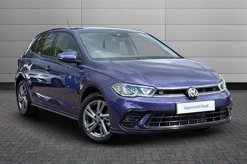 Vibrant violet Used 2023 VW Polo R-line Hatchback | £20,495 (Fair price) - Image 1/3
