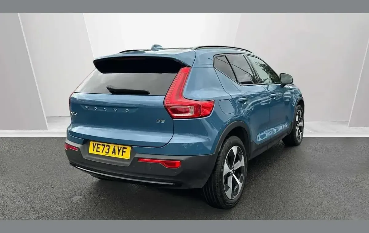 Used Volvo XC40 Ultimate 161 HP (118 kW) 2024 Blue SUV