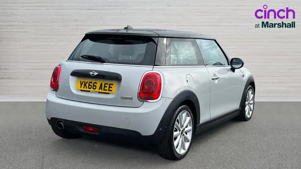 Used Mini Cooper 136 HP (100 kW) 2016 Silver Hatchback