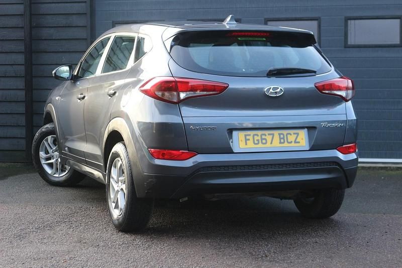 Used Hyundai Tucson 132 HP (97 kW) 2017 Grey SUV