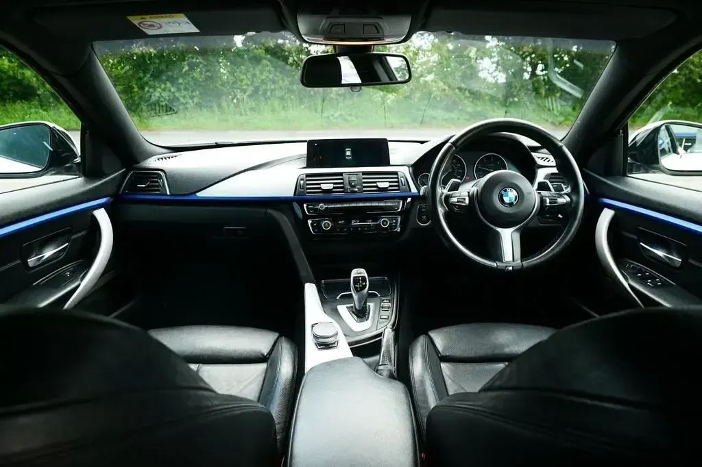 Usado BMW 420 M Sport 190 HP (139 kW) 2018 Branco Coupé