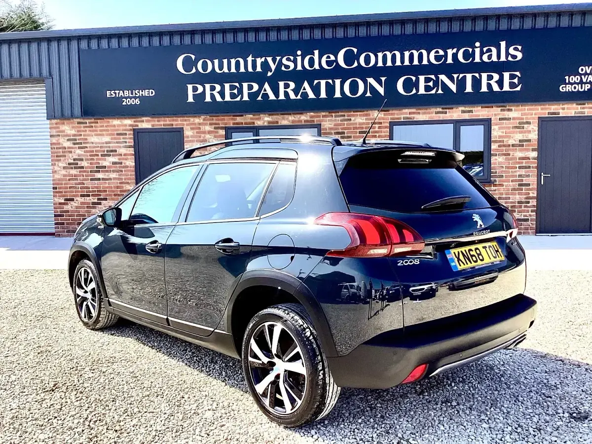 Käytetty Peugeot 2008 GT-line 100 HP (73 kW) 2018 Harmaa Katumaasturi