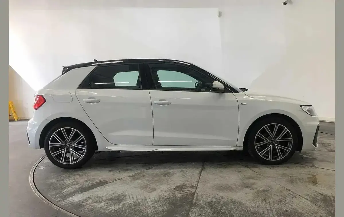 Used Audi A1 S-Line 110 HP (80 kW) 2021 White SUV