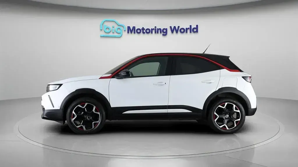 Used Vauxhall Mokka GS Line 131 HP (96 kW) 2022 White SUV