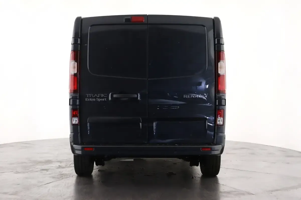 Nowe Renault Trafic 148 KM (108 kW) 2025 Czarny Minivan