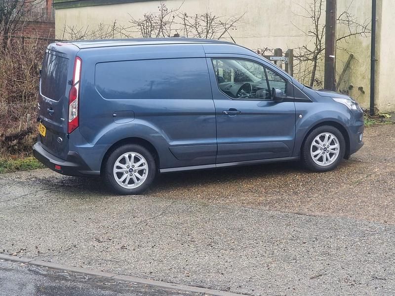 Used Ford Transit Connect Limited 120 HP (88 kW) 2019 Blue MPV