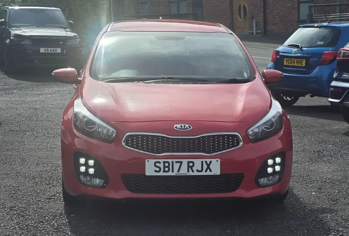 Used Kia Ceed GT-Line 136 HP (100 kW) 2017 Red Hatchback