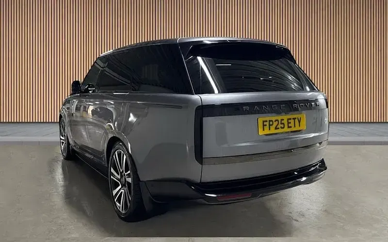 Used Land Rover Range Rover S 615 HP (452 kW) 2025 Grey SUV