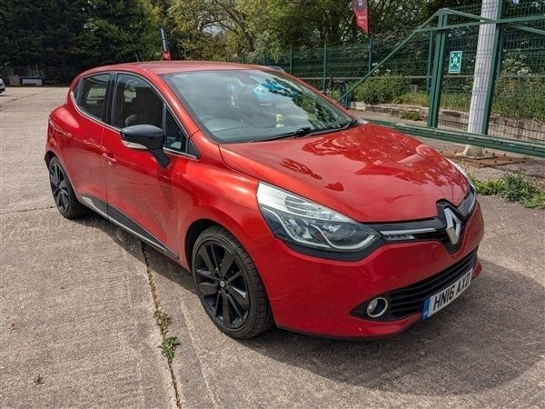 Red Used 2016 Renault Clio IV Dynamique Hatchback | £6,495 (Fair price) - Image 1/1
