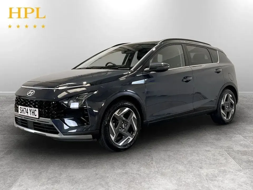 Usado Hyundai Bayon Premium 100 HP (73 kW) 2024 Cinzento SUV