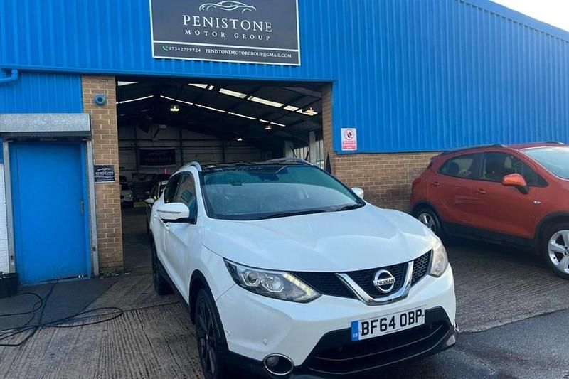 Used Nissan Qashqai Tekna 110 HP (80 kW) 2014 White SUV