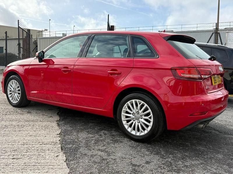 Used Audi A3 Comfort 2017 Red Hatchback