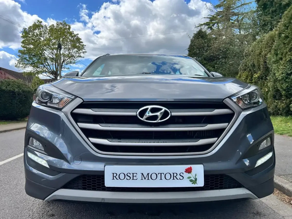 Used Hyundai Tucson SE 140 HP (102 kW) 2017 Grey SUV