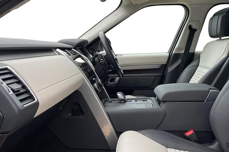 Used Land Rover Discovery 5 HSE Dynamic 350 HP (257 kW) 2024 Carpathian grey SUV