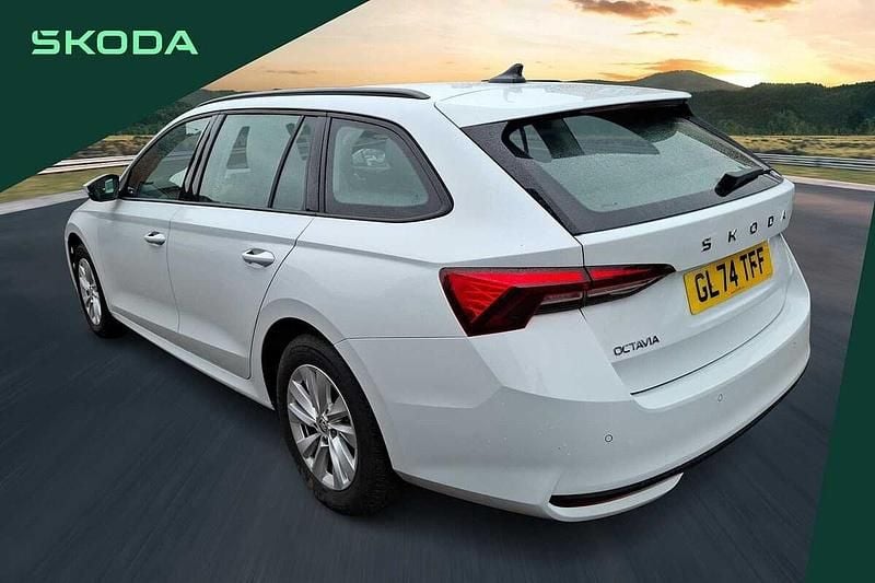 Used Skoda Octavia SE Technology 150 HP (110 kW) 2024 White Estate