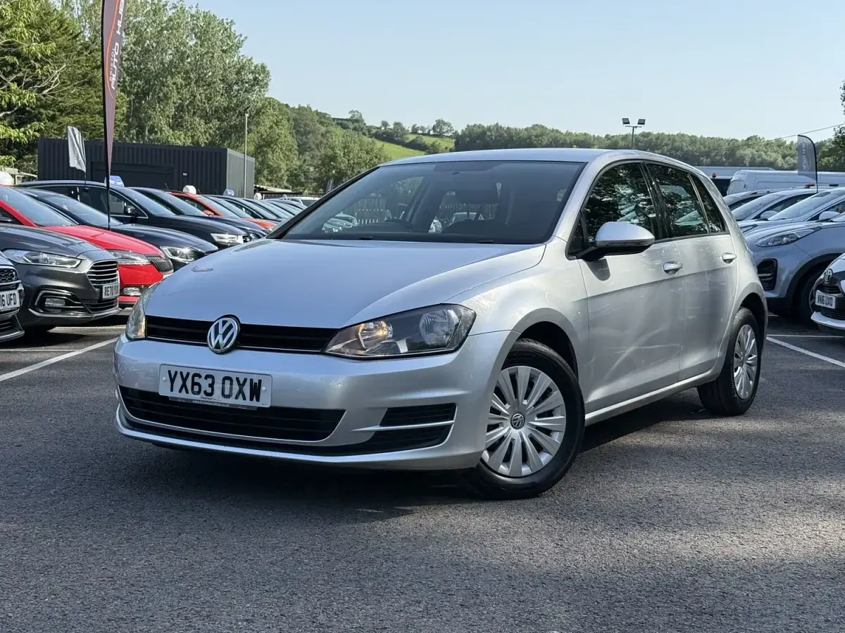 Used VW Golf VII S 83 HP (61 kW) 2013 Silver Hatchback