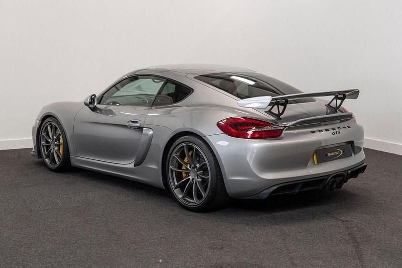 Used Porsche Cayman GT4 385 HP (283 kW) 2016 Silver Coupe