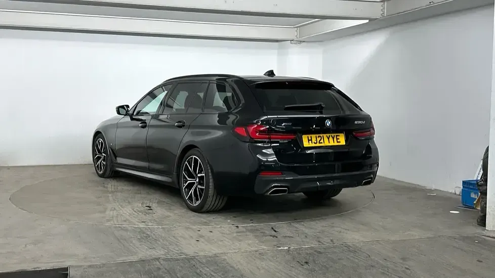 Used BMW 530 M Sport 286 HP (210 kW) 2021 Black Estate