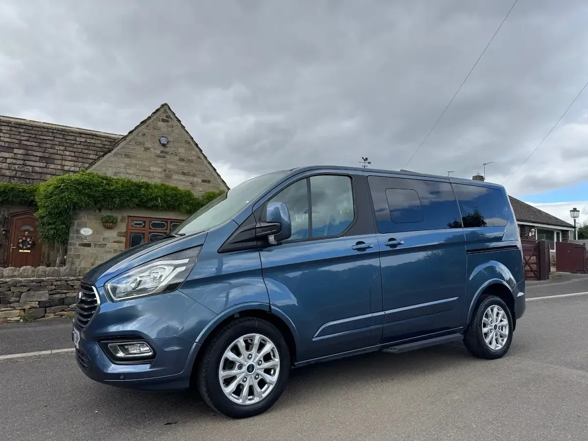 Used Ford Tourneo Custom Titanium 2020 Blue Van