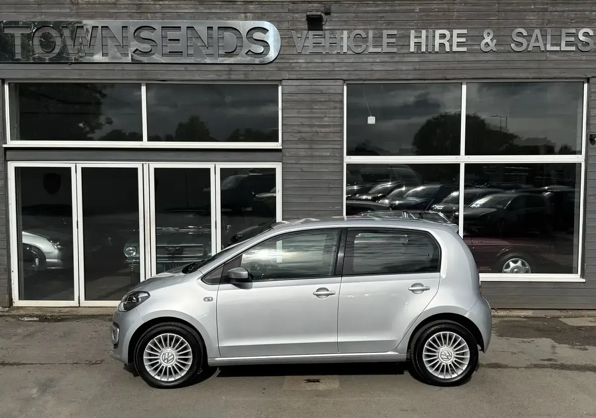 Used VW up! high up! 60 HP (44 kW) 2013 Silver Hatchback