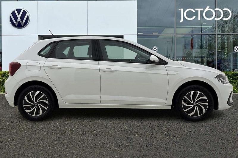 Used VW Polo Life 95 HP (69 kW) 2023 White Hatchback