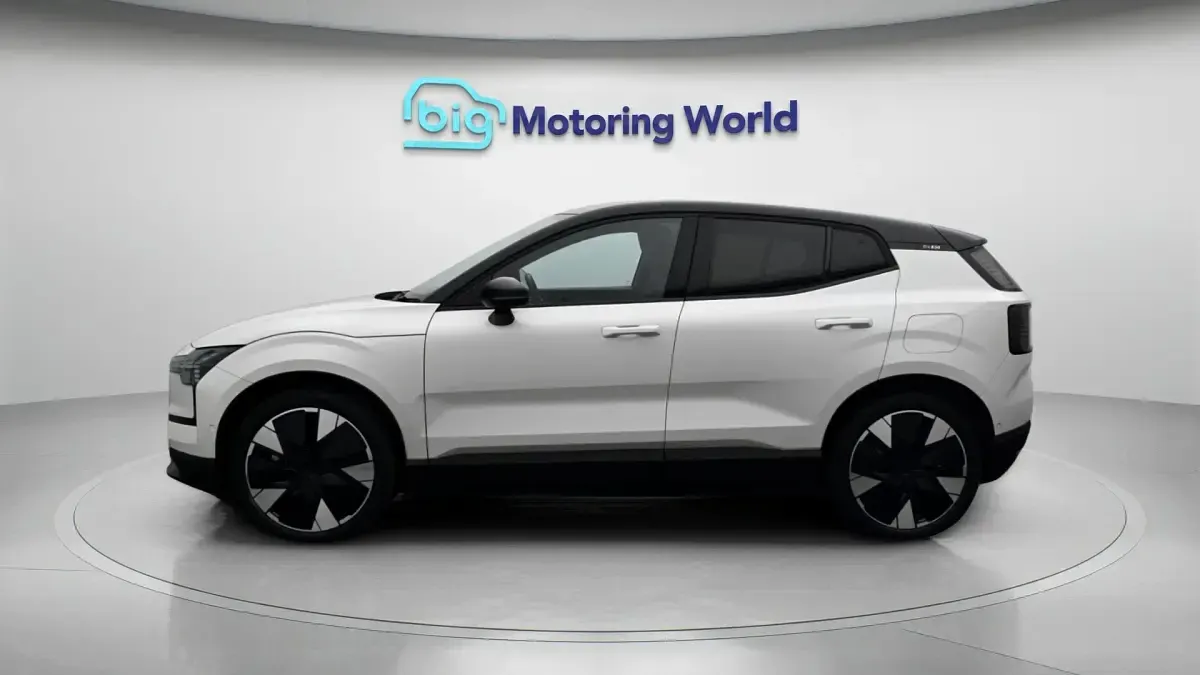 Used Volvo EX30 Ultra 200 kW (272 HP) 2024 White SUV