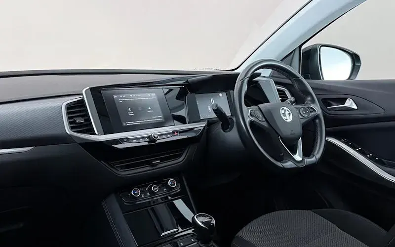 Used Vauxhall Grandland X Design Edition 131 HP (96 kW) 2022 Black SUV