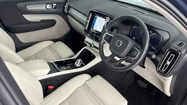 Used Volvo XC40 Inscription 194 HP (142 kW) 2021 SUV