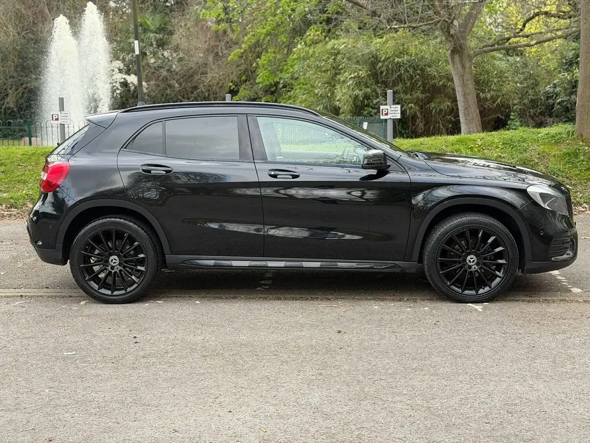 Used Mercedes GLA200 Executive 2018 Black SUV