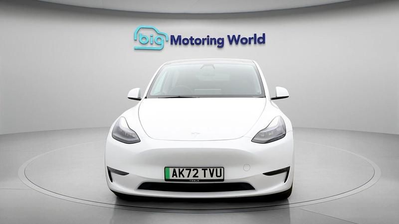 Used Tesla Model Y Long Range AWD 378 kW (514 HP) 2022 White SUV