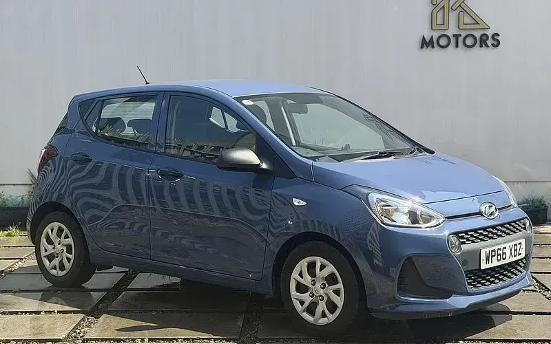 Used Hyundai i10 67 HP (49 kW) 2020 Hatchback