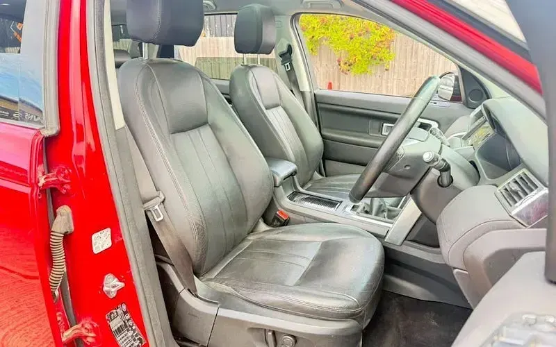 Used Land Rover Discovery Sport HSE 179 HP (131 kW) 2018 Red SUV