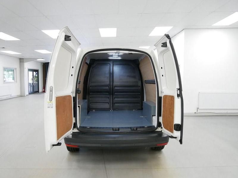 Used VW Caddy Startline 102 HP (75 kW) 2019 White MPV