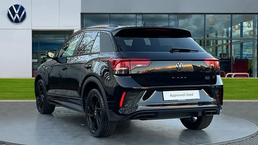 Used VW T-Roc R-line 150 HP (110 kW) 2026 Deep black pearl SUV