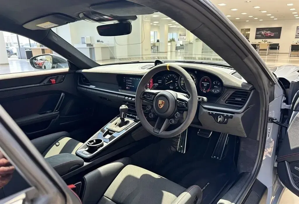 Used Porsche 911 GT3 525 HP (386 kW) 2025 Artic grey Coupe