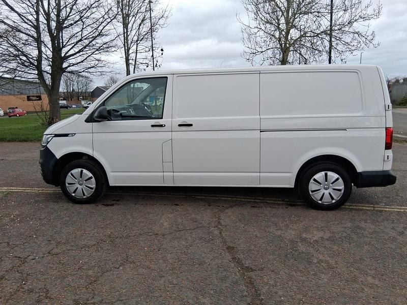 Used VW Transporter 150 HP (110 kW) 2024 White Van