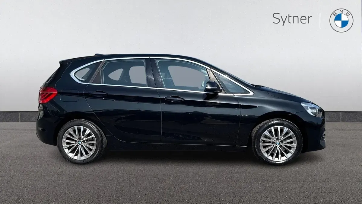 Used BMW 220 Active Tourer Luxury Line 189 HP (139 kW) 2018 Black MPV